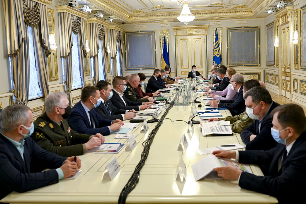 Під час засідання Ради національної безпеки і оборони України під головуванням Президента Володимира Зеленського