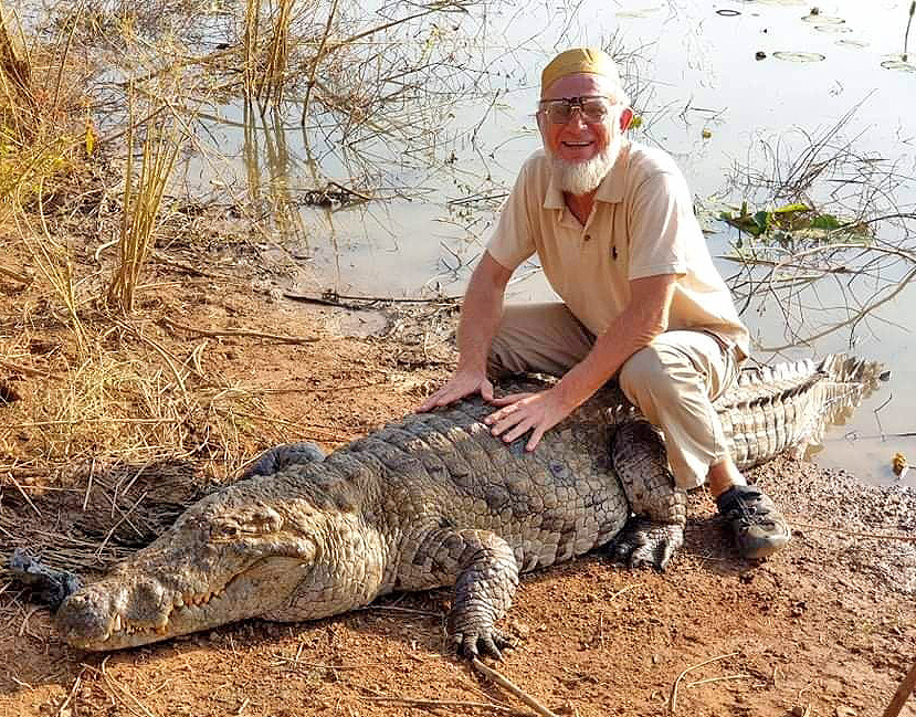 Посидіти на крокодилі в африканській країні Буркіно- Фасо просто