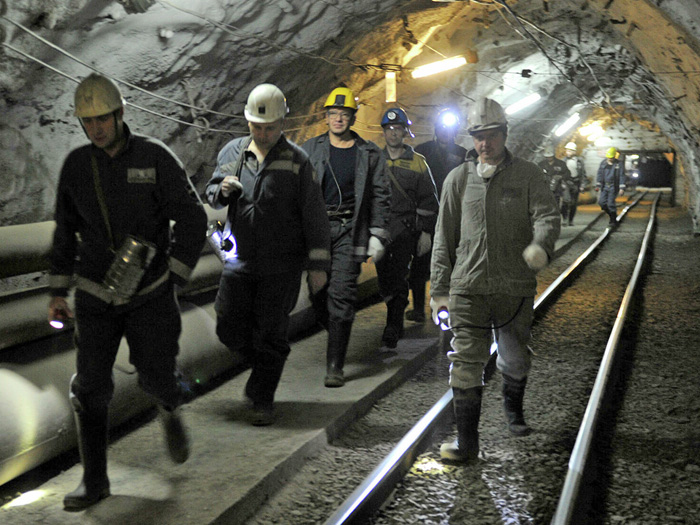 Одне з перших рішень уряду стосувалося розблокування виплат шахтарям, аби не допускати зростання заборгованості державних шахт перед своїми працівниками. Фото з сайту rudana.com.ua