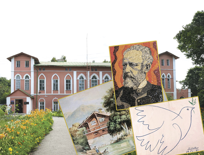 Пархомівський історико-художній музей — один із найкращих сільських музеїв України, що володіє унікальною колекцією предметів мистецтва і старовини. Фото надав автор