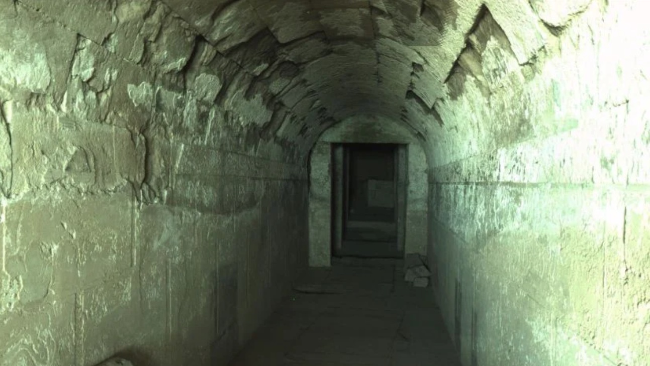 Помпейський коридор могили Олімпіади