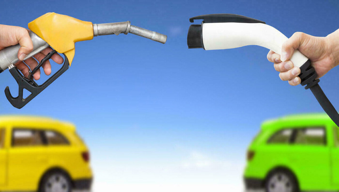  2035 рік, як очікується, стане останнім для традиційних автівок на вуглеводневому паливі. Фото з сайту seekingalpha.com