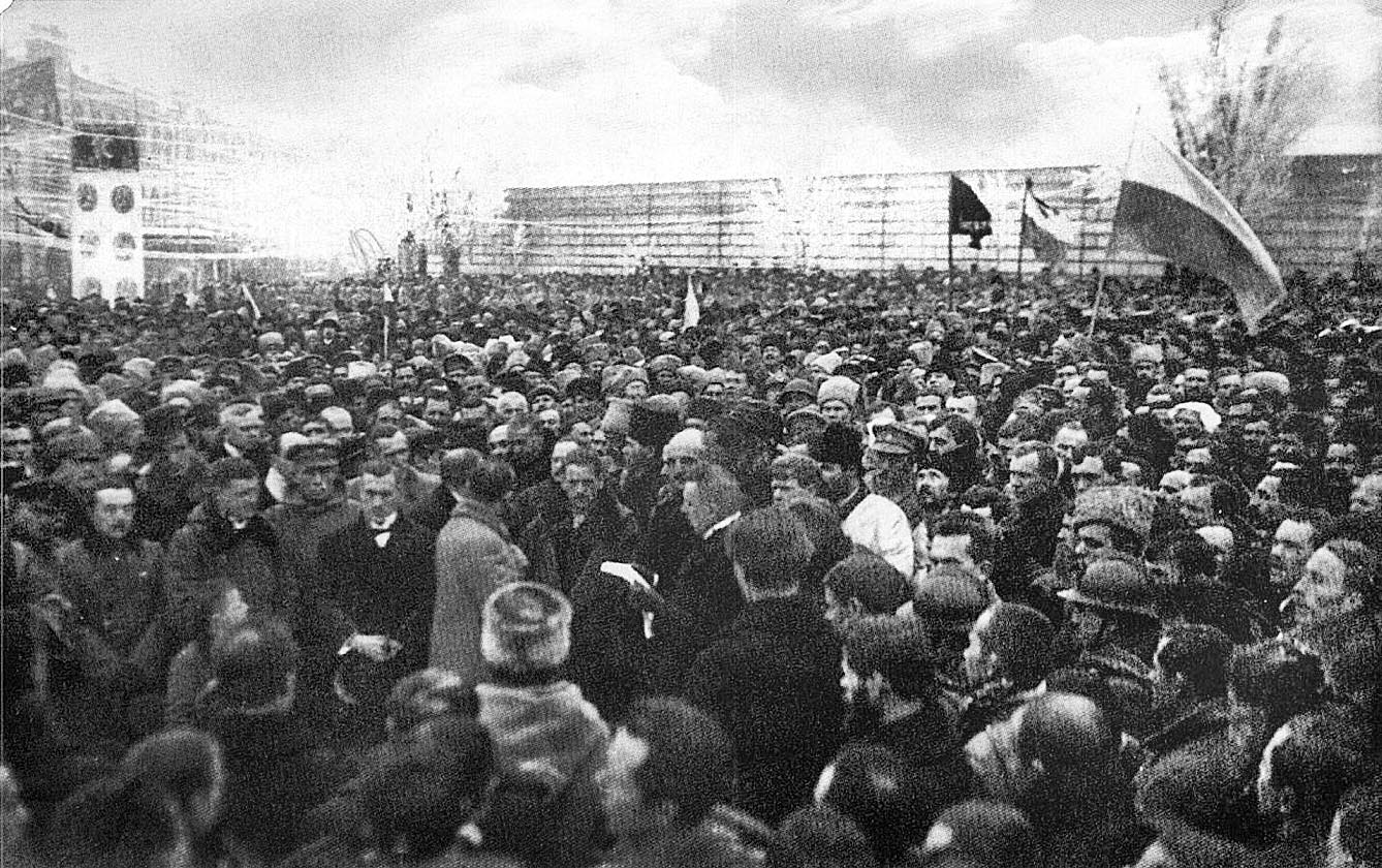 Урочисте оголошення Акт Злуки на Софійському майдані у Києві 22 січня 1919 року& Фото з сайту localhistory.org.ua