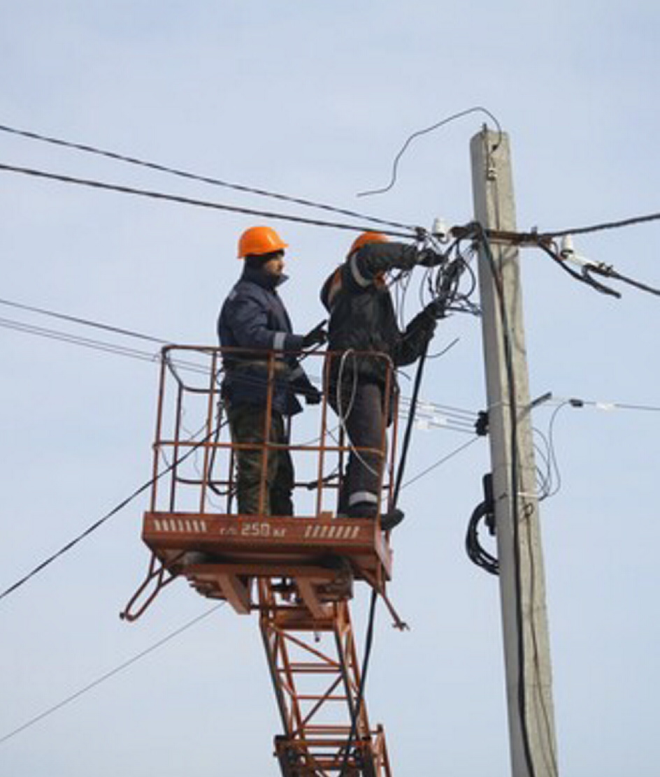 Відновлення електропостачання йде максимально швидкими темпами. Фото з сайту kharkov.info