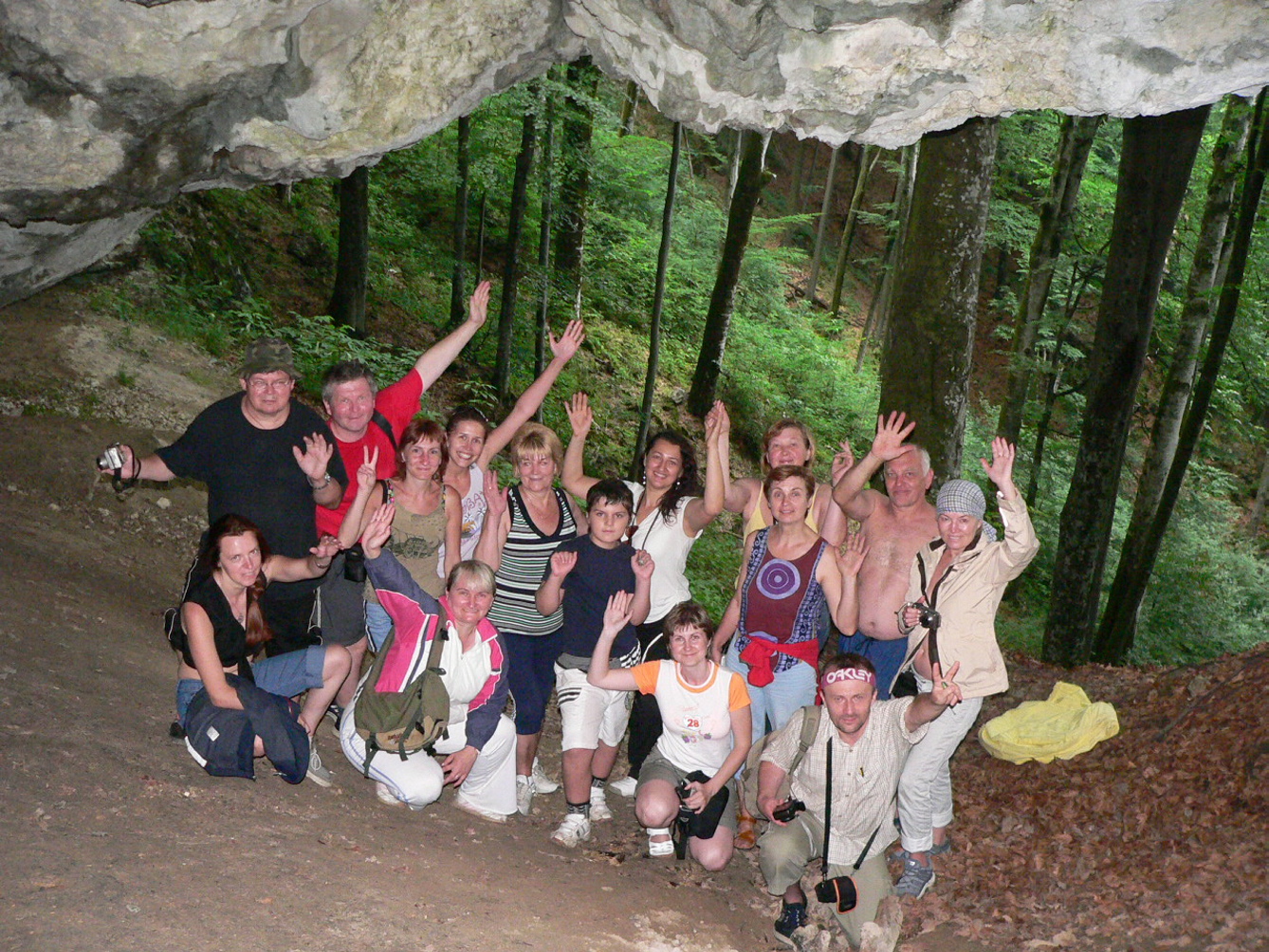 Журналісти з обласного центру здійснили мандрівку до карстових печер, що у Карпатському біосферному заповіднику
