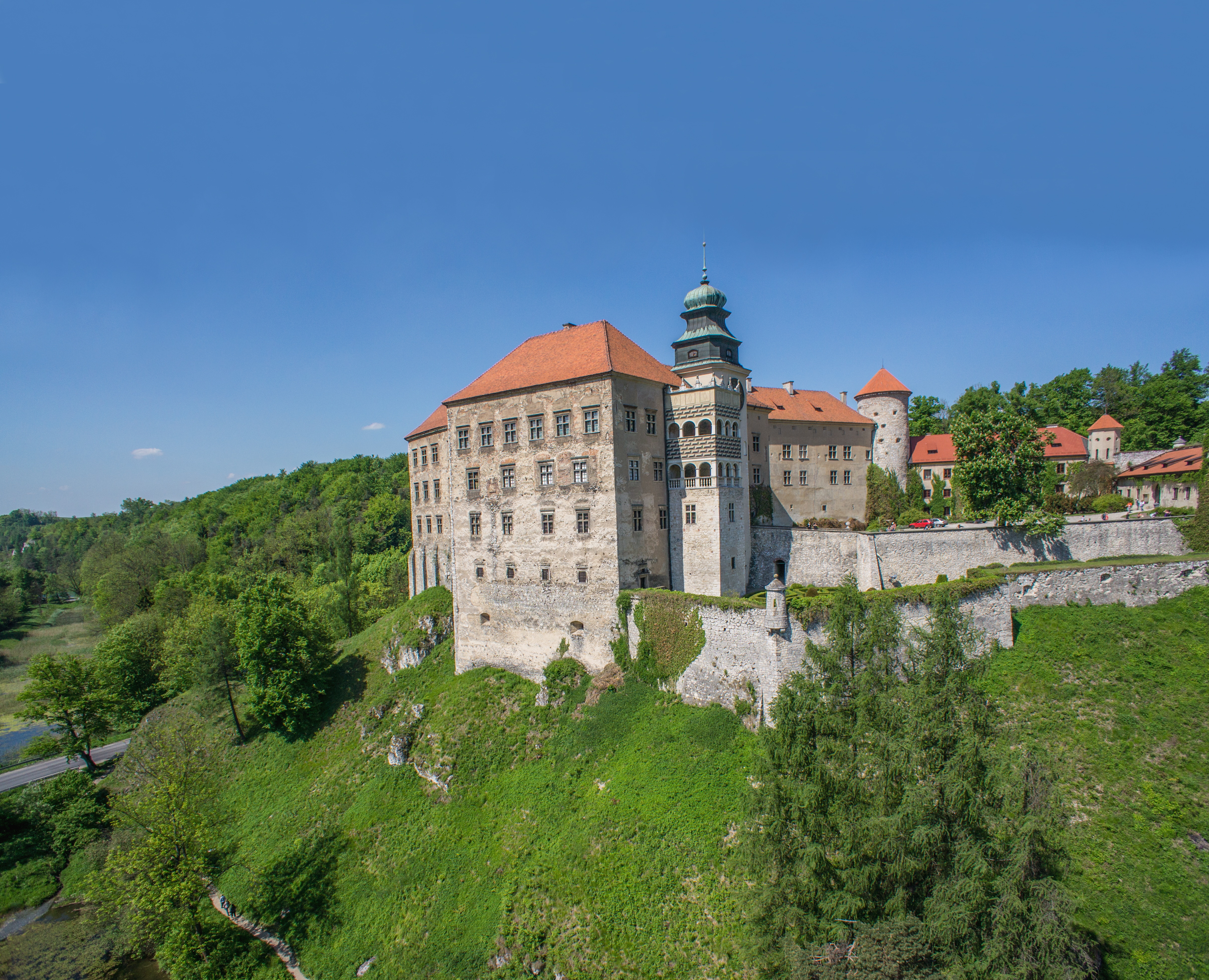 Замок Пєскова Скала — найкраще збережена перлина на Шляху Орлиних Гнізд. Фото надала Польська туристична організація
