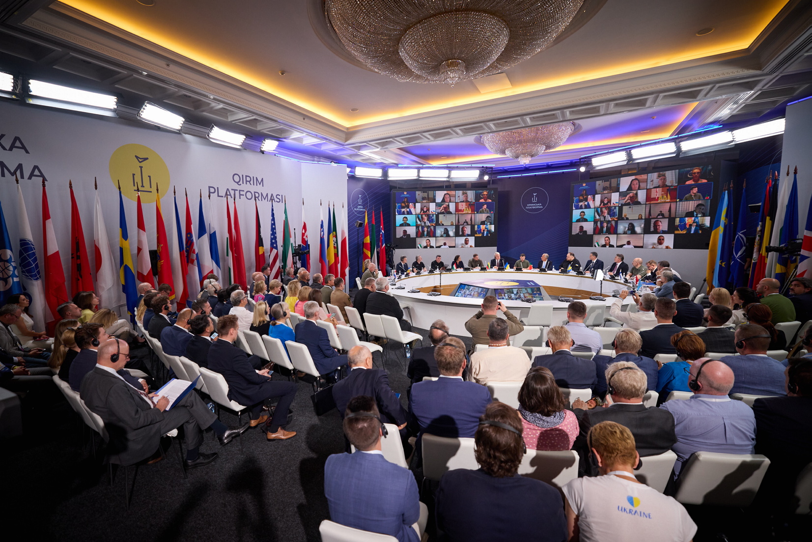 Цьогоріч на саміті «Кримської платформи» було представлено 63 держави та міжнародні організації з Європи, Азії, Південної і Північної Америки. Фото з сайту president.gov.ua