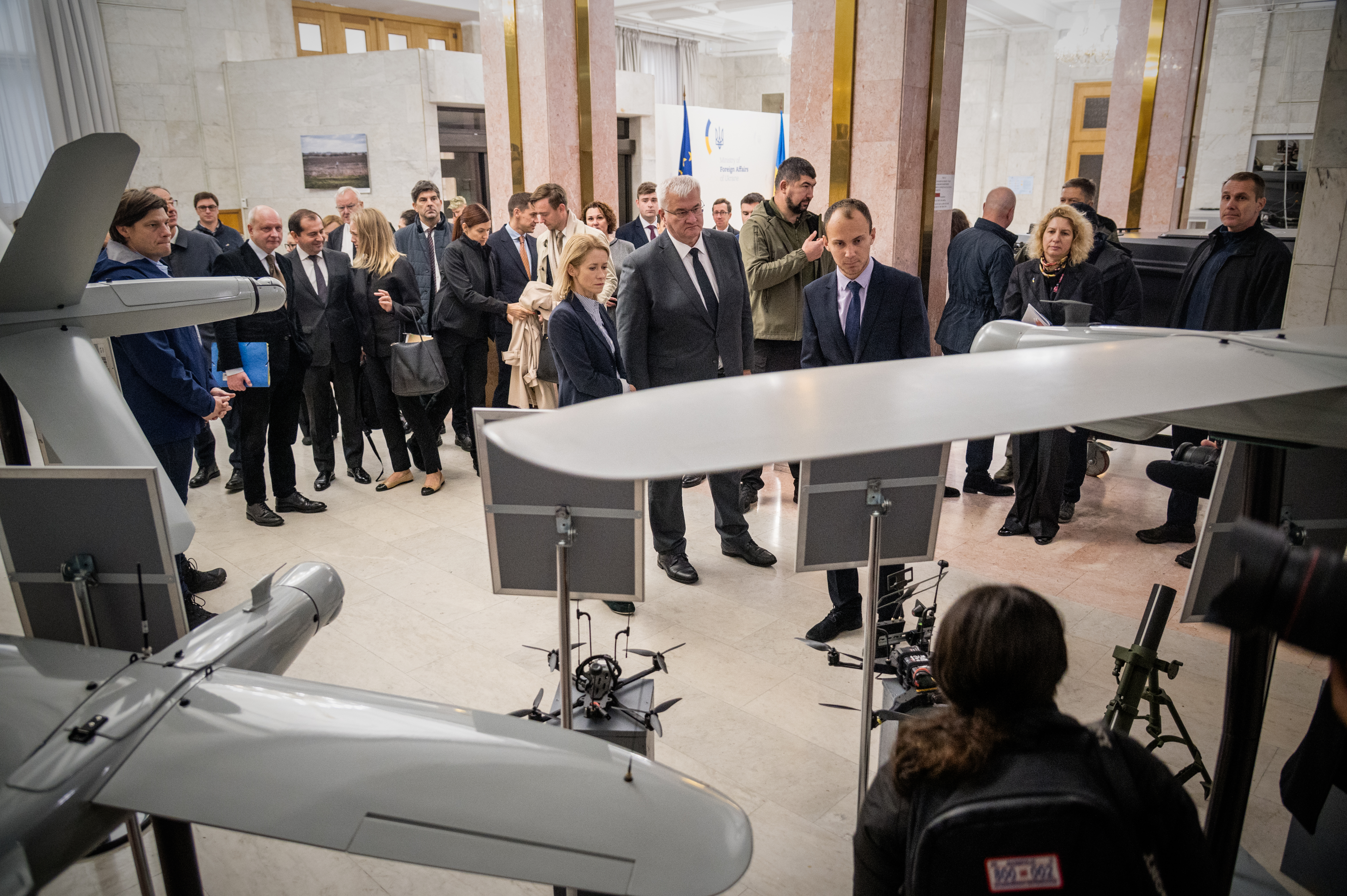 Кая Каллас і Андрій Сибіга визнали, що на тлі численних інцидентів із російськими дронами у повітряному просторі держав ЄС потреба в українському досвіді та технологіях зростає. Фото з сайту mfa.gov.ua
