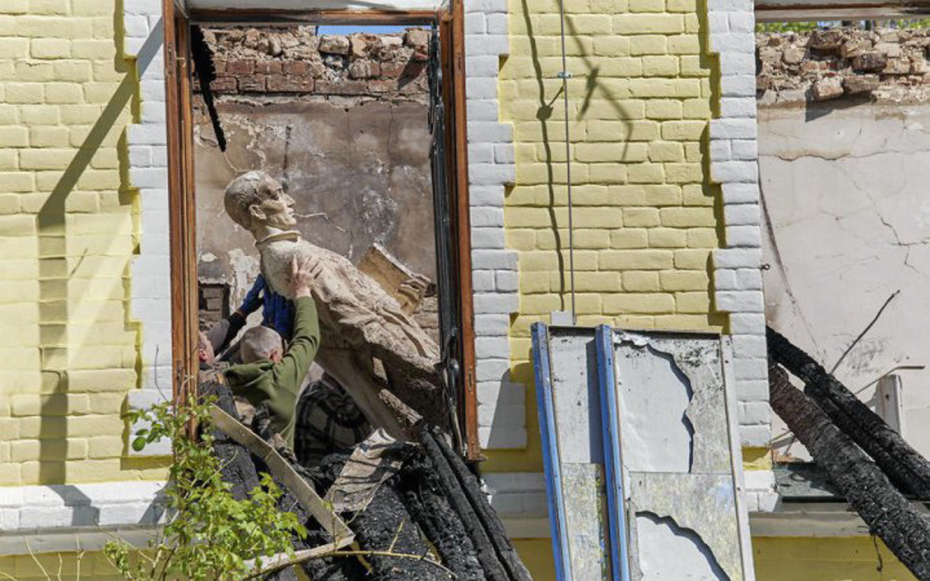 Удар по музею-меморіалу Сковороди — свідома ідеологічна акція варварів двадцять першого століття. Фото з сайту lb.ua