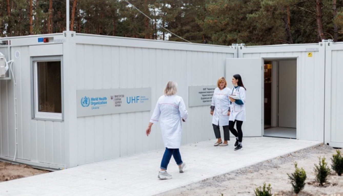 За сприяння ВООЗ цього року було встановлено чотири модульні амбулаторії первинної медичної допомоги. Фото з сайту donpatriot.news
