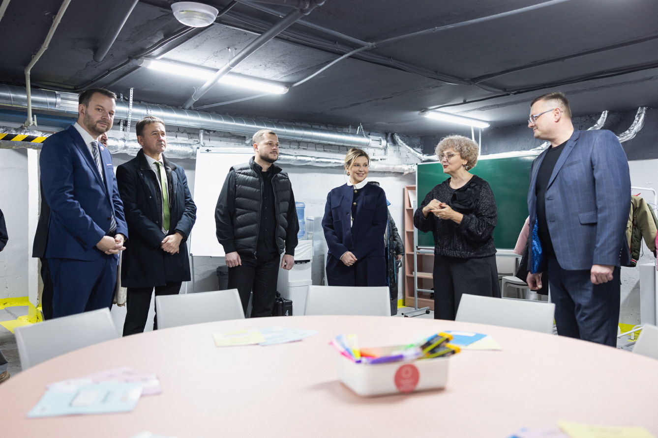 Олена Зеленська подякувала партнерам за допомогу в облаштуванні сучасних укриттів. Фото з сайту president.gov.ua