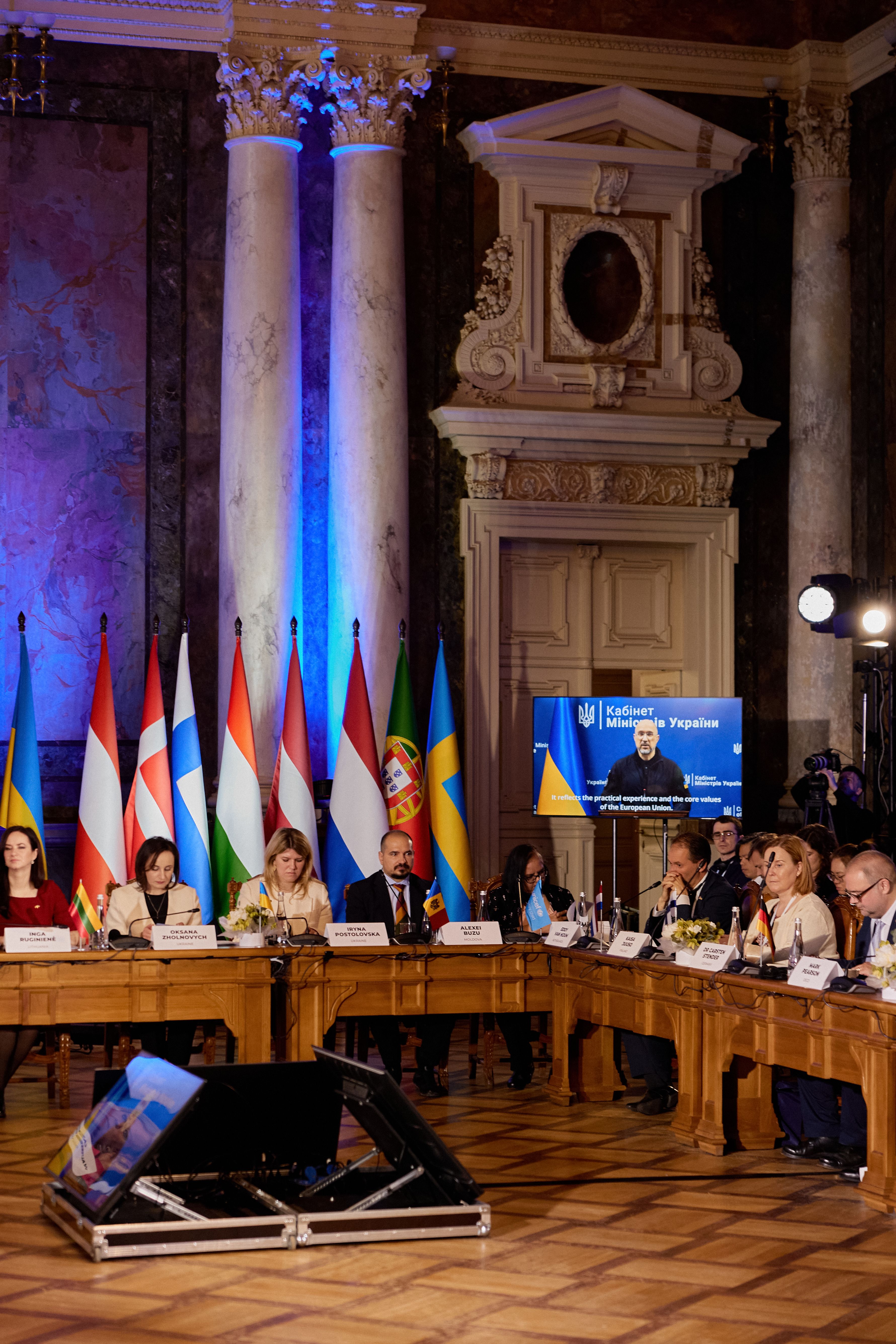 Прем’єр-міністр Денис Шмигаль відзначив ефективність системи соціального захисту в умовах війни. Фото з сайту www.msp.gov.ua