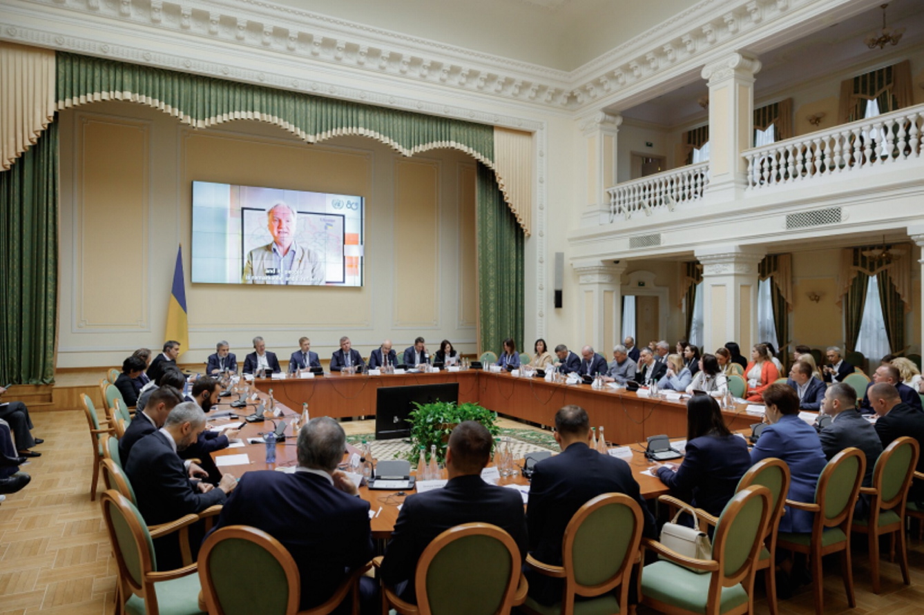 Учасники обговорили різнобічні можливості посилення співпраці органів державної влади й міжнародних партнерів. Фото з Урядового порталу