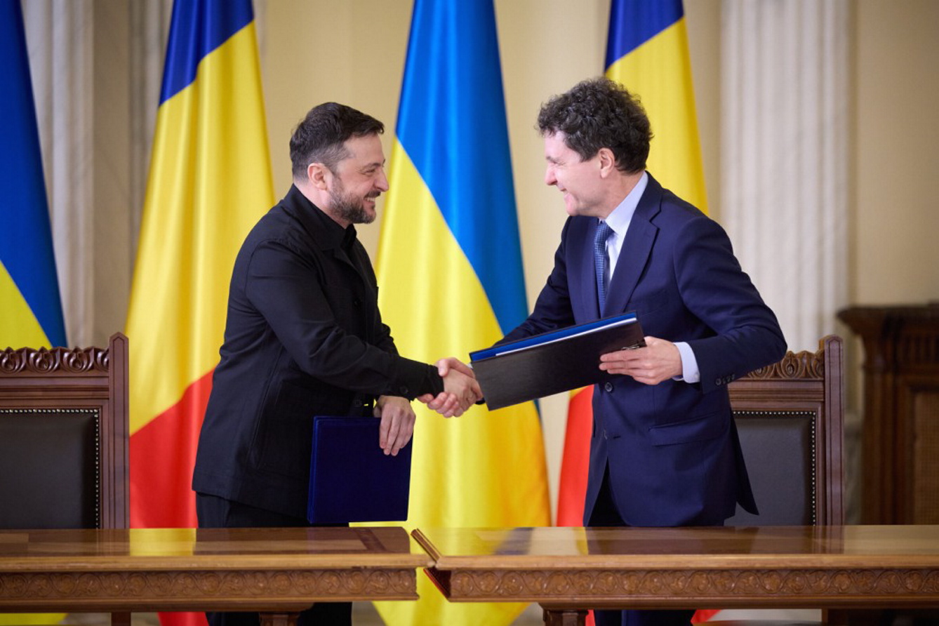 Володимир Зеленський і Нікушор Дан підписали документи про встановлення стратегічного партнерства, співпрацю в енергетиці й спільне виробництво зброї. Фото з сайту president.gov.ua