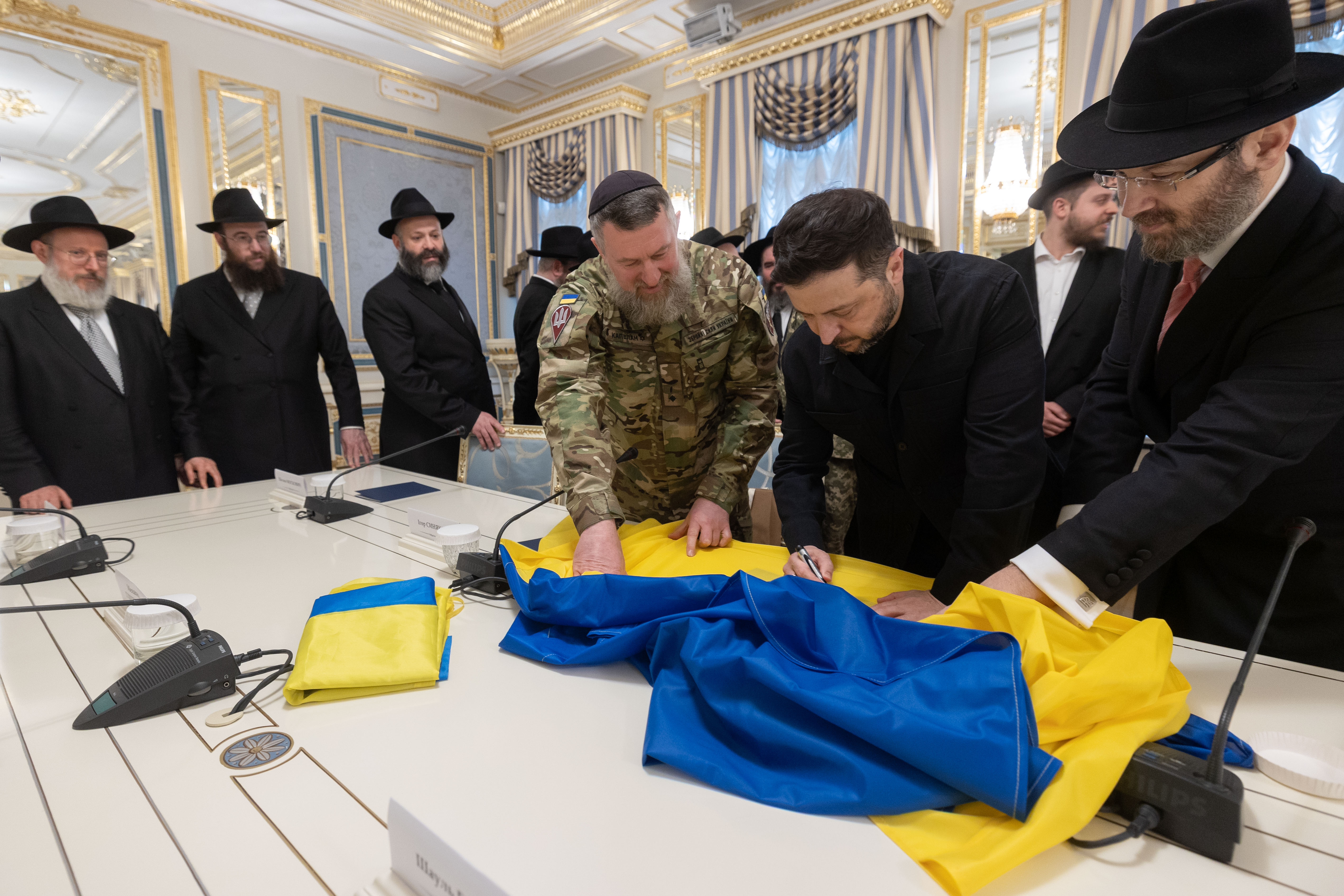 Учасники зустрічі відзначили важливість продовження боротьби задля спільної перемоги. Фото з сайту president.gov.ua