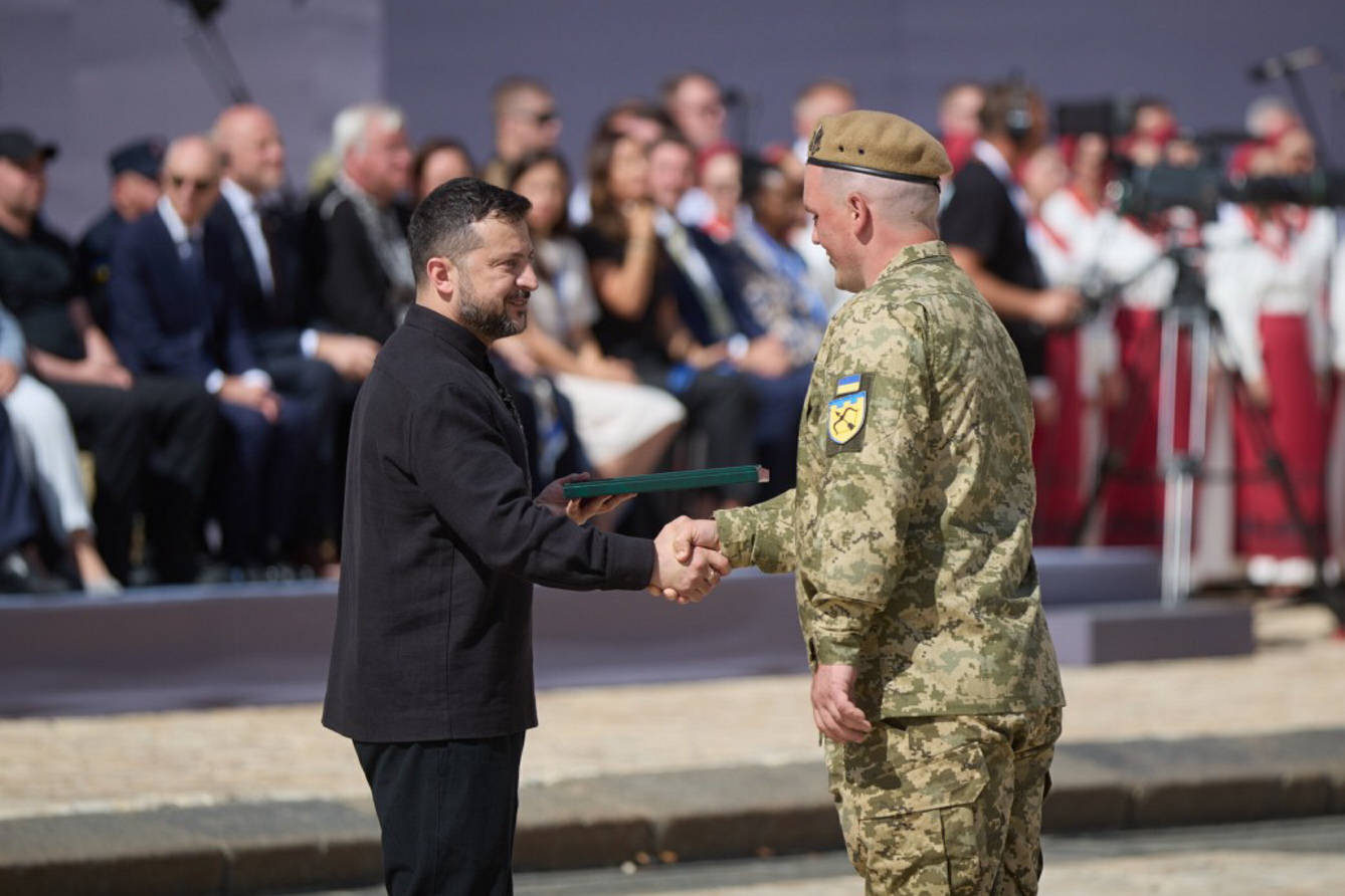 Володимир Зеленський подякував кожному, хто робить країну сильнішою. Фото з сайту president.gov.ua