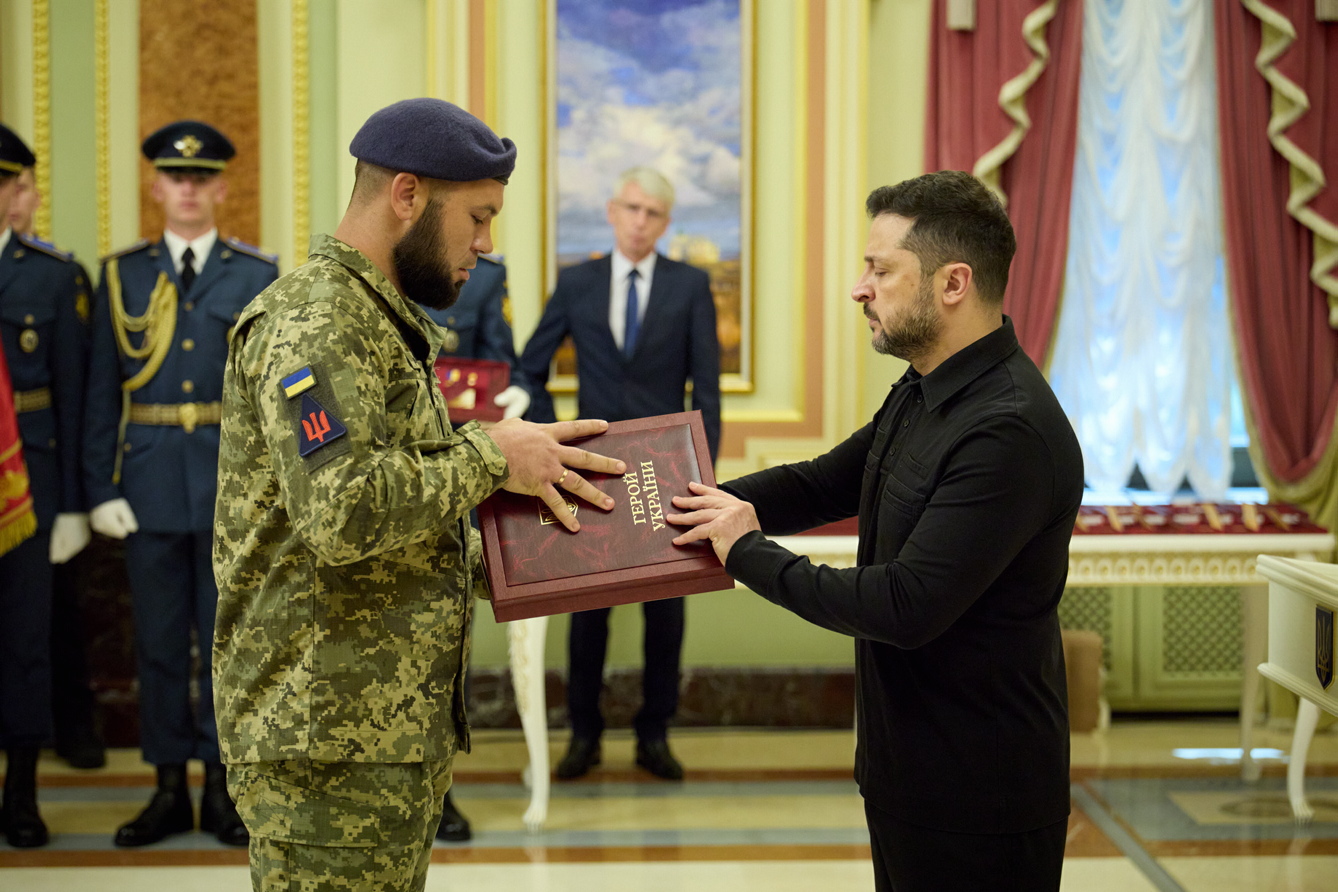 Старший сержант Дмитро Грабовський отримав найвищу державну нагороду