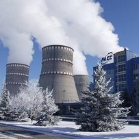 У сьогоднішньому номері газети «Урядовий кур’єр» Нацкомпослуг опублікувала 72 постанови, які регулюють встановлення тарифів на теплову енергію для потреб населення