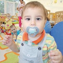 Малюки-сироти після дворічного перебування в Харкові знову живуть на Луганщині