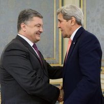 Джон Керрі: «Говорити про вступ України до НАТО поки що передчасно»