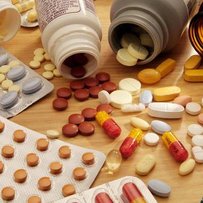 Фармацевти готуються знижувати ціни на ліки