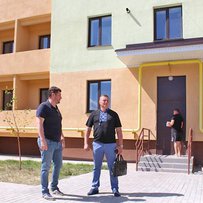 На Луганщині будинок для переселенців виявився без документів