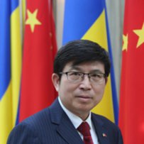 Надзвичайний та повноважний посол КНР в Україні Фань Сяньжун: Сумарний досвід, поглиблена співпраця та спільні старання переможуть у боротьбі з епідемією