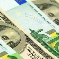 Долар до євро: історичний паритет