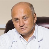 Академік Олександр Усенко : «Хірургії треба вчитися все життя»