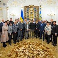 Для збереження внутрішнього миру та геополітичного вибору