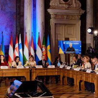 Будуємо стійкі суспільства