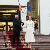 Будемо частиною вільної та мирної Європи разом
