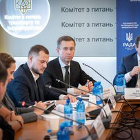 Подбати про стійкість в умовах ворожих атак, що наростають