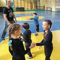 У Миколаєві дітям прищеплюють навички самозахисту