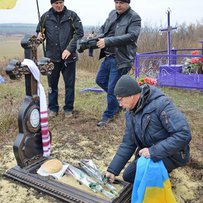 На Сватівщині встановили пам’ятник жертві колективізації