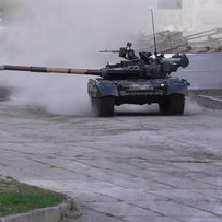 З’явилося відео маневрів модернізованого українського танка Т-80БВ 