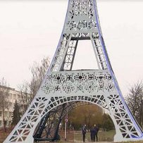 Студентам Житомира — Ейфелеву вежу