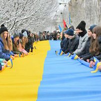 І лине заклик крізь віки…