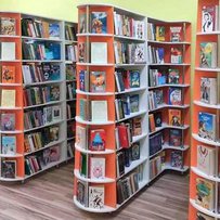 Бібліотека в подарунок юним мукачівцям