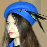У Тернополі репрезентували капелюшки – як у королеви 