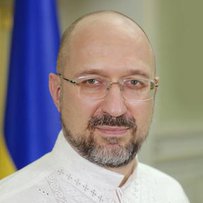 Прем’єр-міністр України привітав з Великоднем християн західного обряду