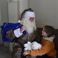 Святий Миколай у пікселі відвідав Запорізьку обласну дитячу лікарню