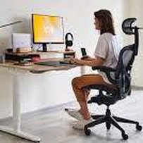 Ергономічні офісні меблі: підвищення комфорту та продуктивності для фрілансерів
