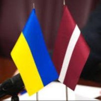 Прем’єр-міністри обговорили розширення співпраці в оборонній промисловості