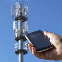 Якісний зв’язок на автошляхах і в селах — Президент підписав закон для пришвидшення будівництва мереж