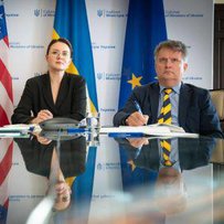 Зміцнення трансатлантичної єдності