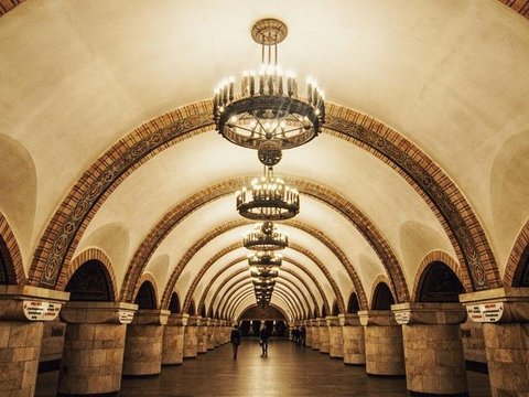 Станція метро «Золоті ворота» увійшла до списку 20 найкрасивіших станцій у світі