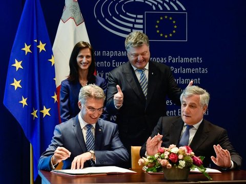 Урочиста церемонія підписання рішення ЄС про запровадження безвізового режиму для громадян України